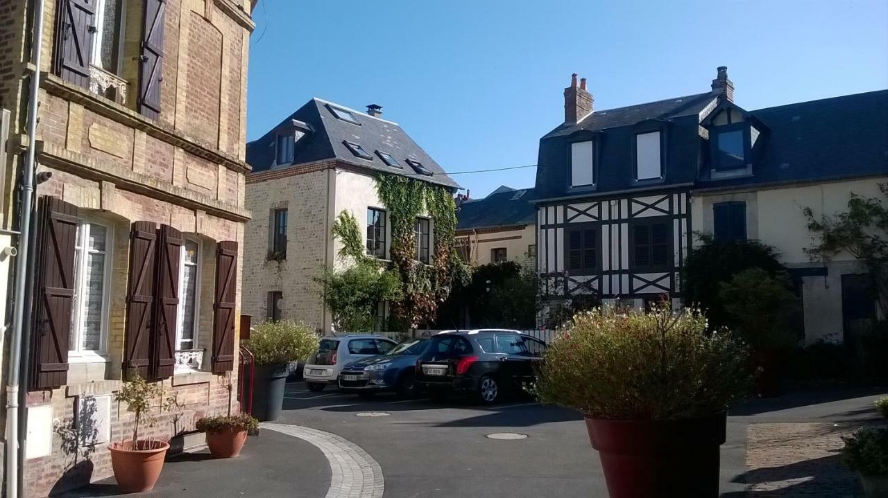 ヴィレルヴィル La P'Tite Normandeヴィラ エクステリア 写真