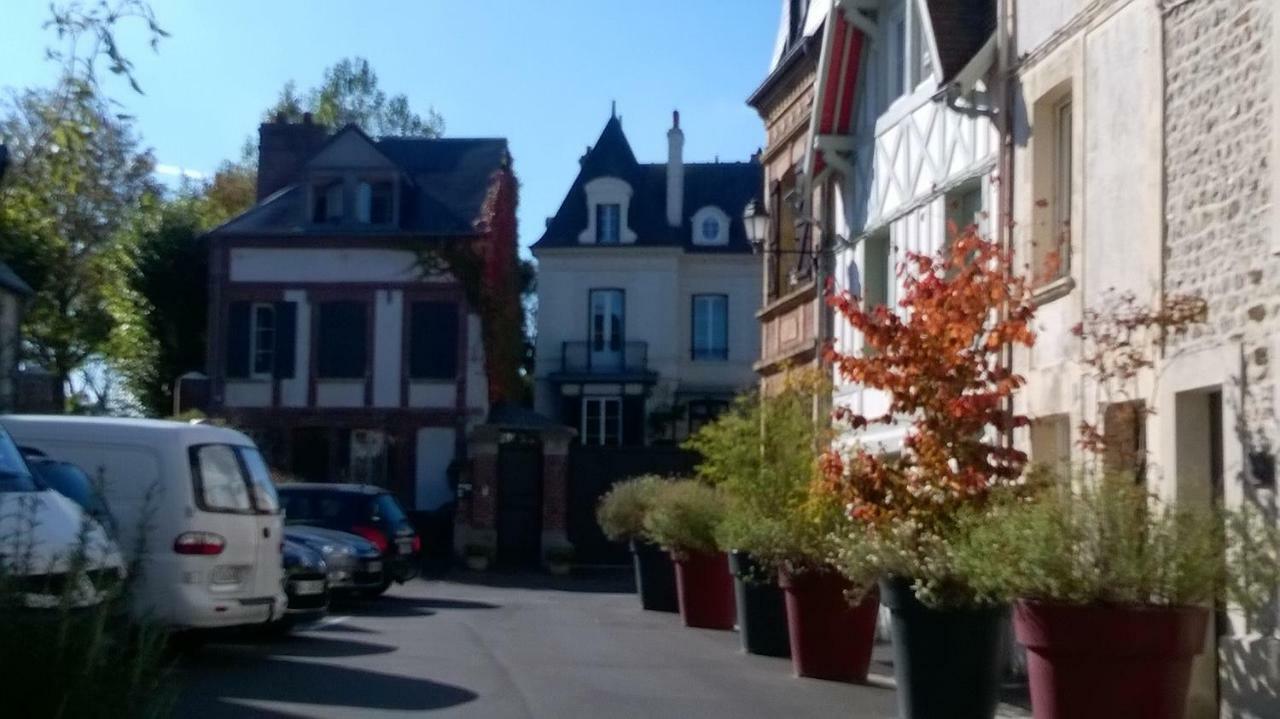 ヴィレルヴィル La P'Tite Normandeヴィラ エクステリア 写真